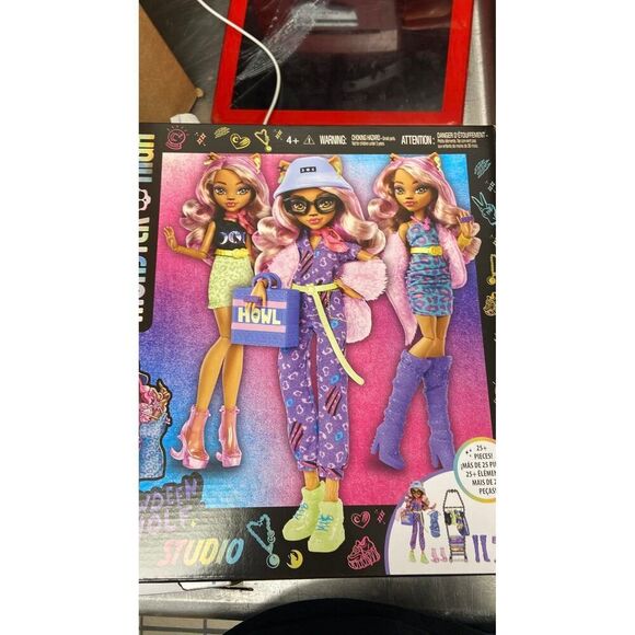 Monster High Doll And Playset, Clawdeen Wolf Boo-Tique Studio With Fashion Acce - Picture 15 of 15